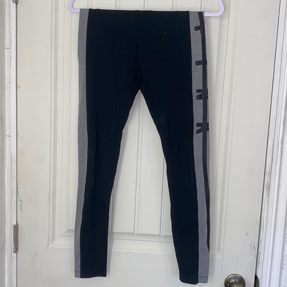 PINK YOGA LEGGINGS